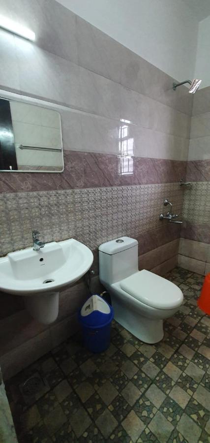 Indraprastha Tourist Home Chottanikara Exterior foto