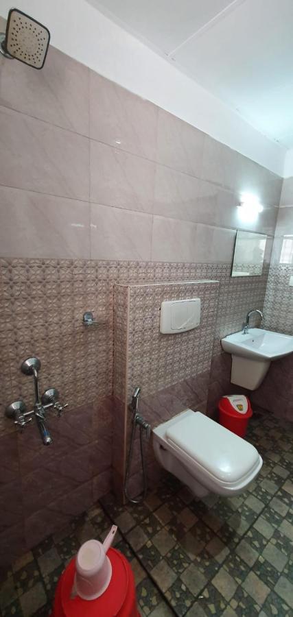 Indraprastha Tourist Home Chottanikara Exterior foto