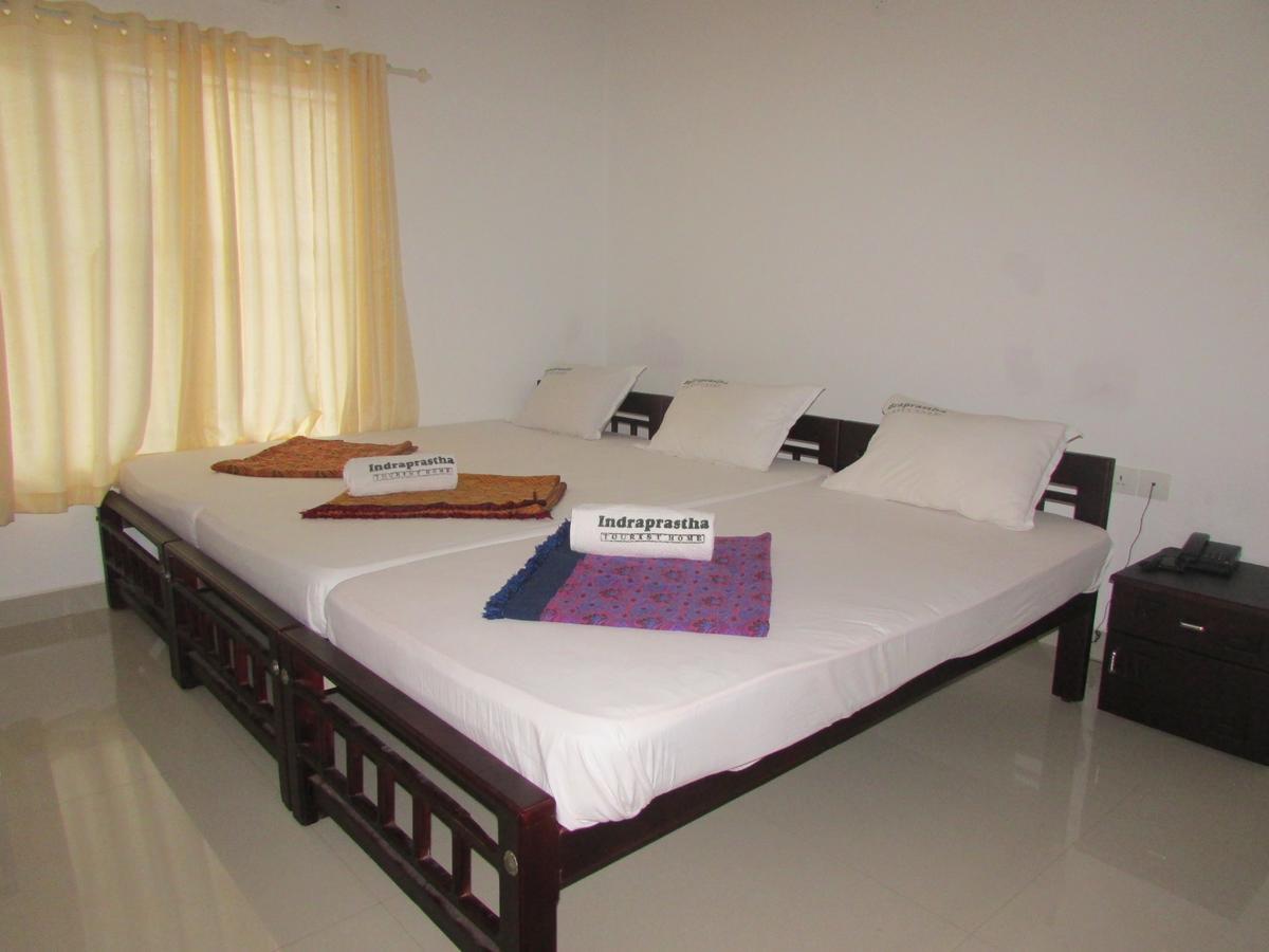 Indraprastha Tourist Home Chottanikara Exterior foto