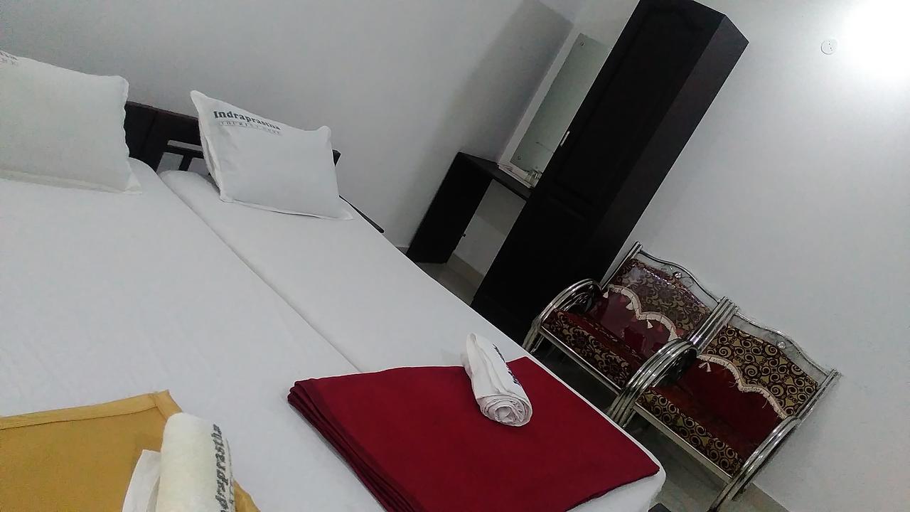 Indraprastha Tourist Home Chottanikara Exterior foto